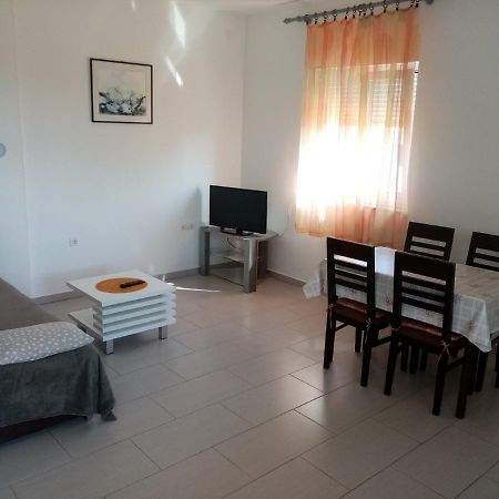 Apartmani Cesar Rtina Zewnętrze zdjęcie
