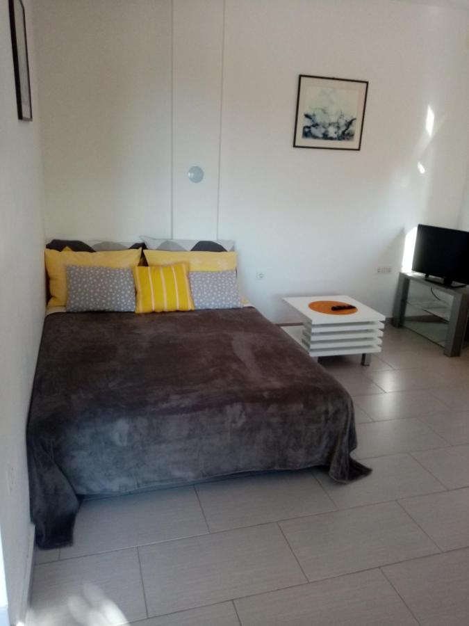 Apartmani Cesar Rtina Zewnętrze zdjęcie